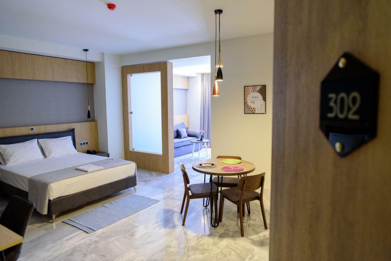Eva Apartments พีเรียส ภายนอก รูปภาพ