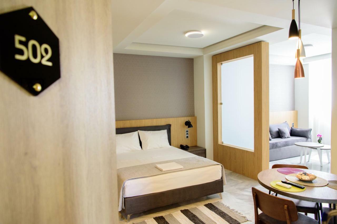 Eva Apartments พีเรียส ภายนอก รูปภาพ
