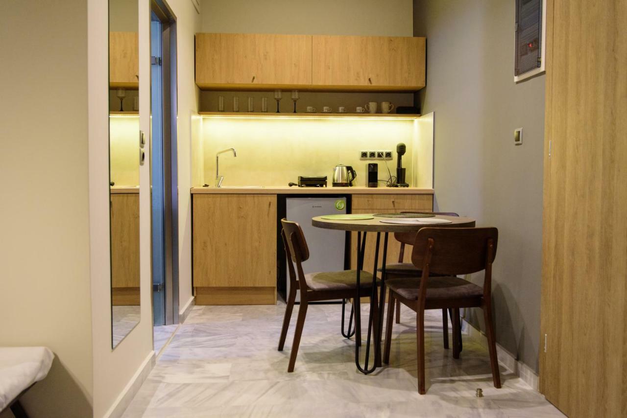 Eva Apartments พีเรียส ภายนอก รูปภาพ