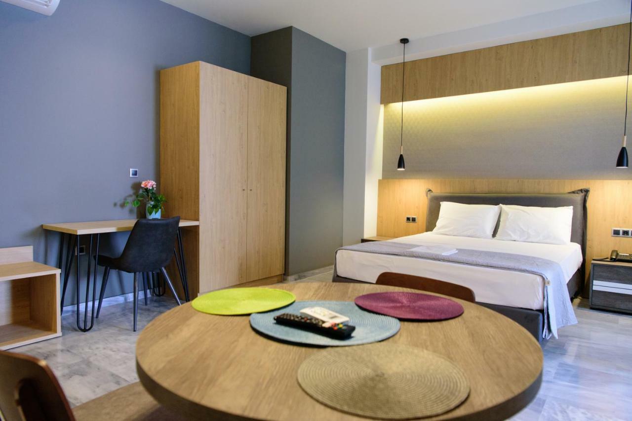 Eva Apartments พีเรียส ภายนอก รูปภาพ